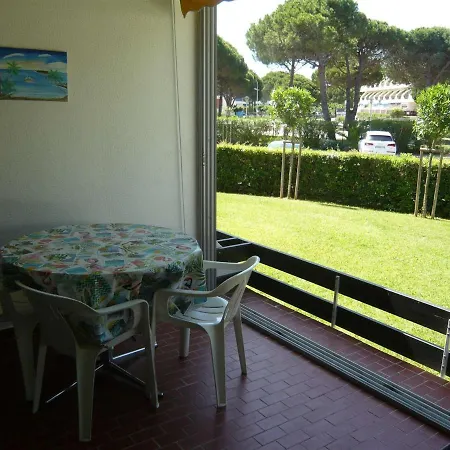 Appartement 4 Pers, Terrasse, Piscine, A 50m De La - - Fr-1-731-33 *